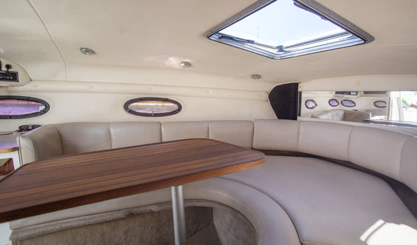 Аренда катера Chaparral 2835 Limited от 12000руб.