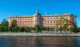 Михайловский (Инженерный) замок — Дворцы и особняки