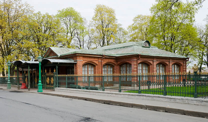 Петровский Петербург – пешеходные экскурсии для заказных групп от 290 рублей