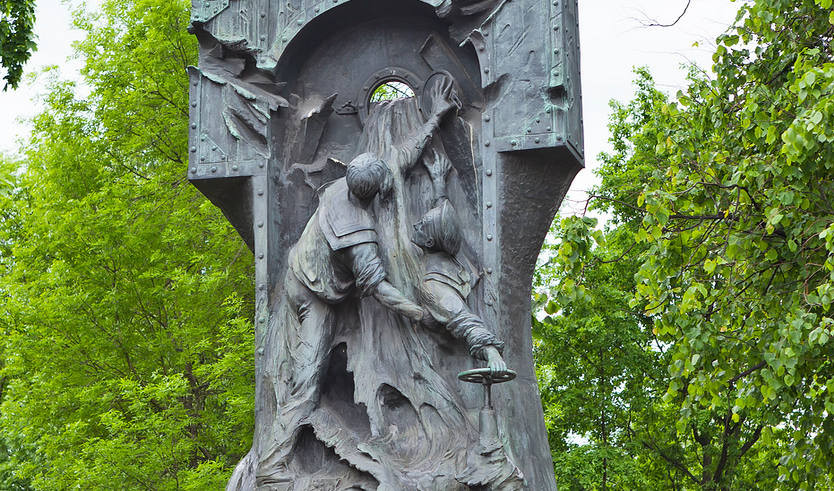 Петербург - город морской славы (ко Дню ВМФ) — автобусная экскурсия