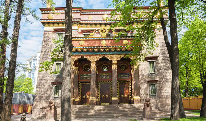 На городских окраинах: Приморский район – автобусные экскурсии для организованных групп 