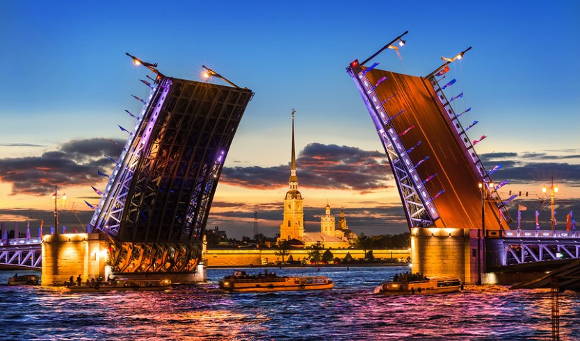 Выходные в Петербурге (июнь-август) – туры в Санкт-Петербург от 9740 рублей