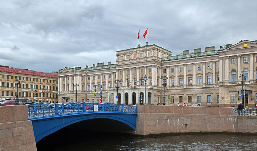 Мариинский дворец — Экскурсии для школьников в Санкт-Петербурге от 160 рублей