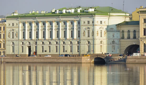 Зимние дворцы Петра I — Дворцы и особняки