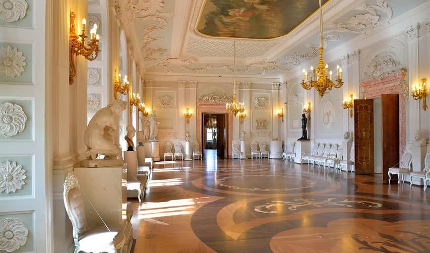 Гатчина: один и два дворца —  Индивидуальные (VIP) экскурсии и туры от 2800 рублей