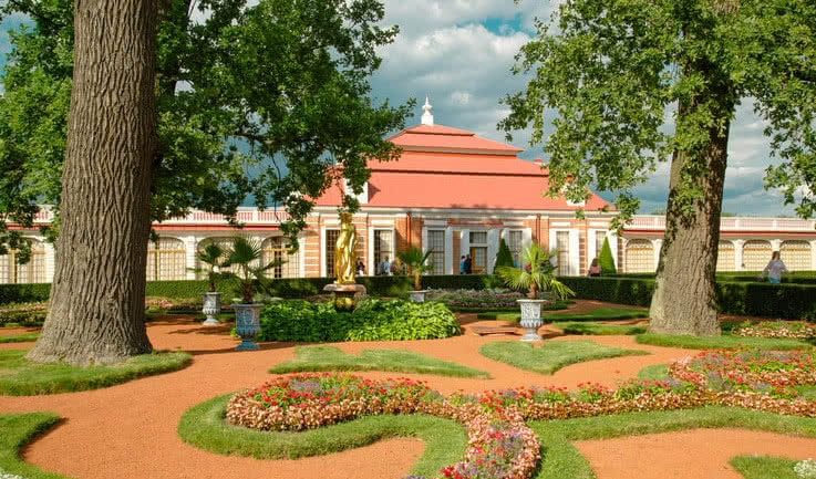 VIP-экскурсия на катере в Петергоф и Кронштадт – VIP-программы от 53900 рублей