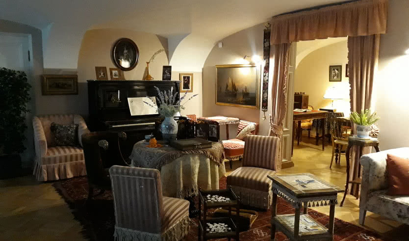 Интерьер Большого Гатчинского дворца – экскурсии и программы для детей от 2200 рублей