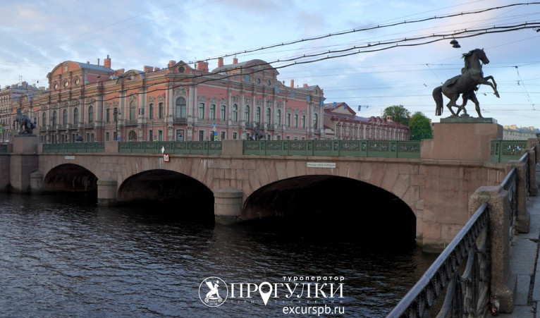 Масонство в Петербурге с дополненной реальностью (VR-экскурсия) – автобусные экскурсии от 1350 рублей
