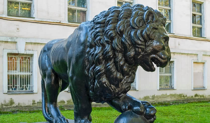 Русский Манчестер на берегах Невы – пешеходные экскурсии для заказных групп от 315 рублей