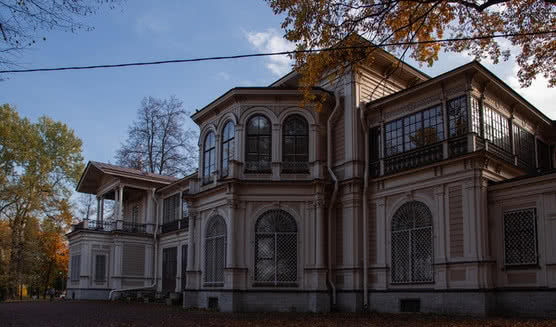 Каменный остров, часть 1 – пешеходные экскурсии