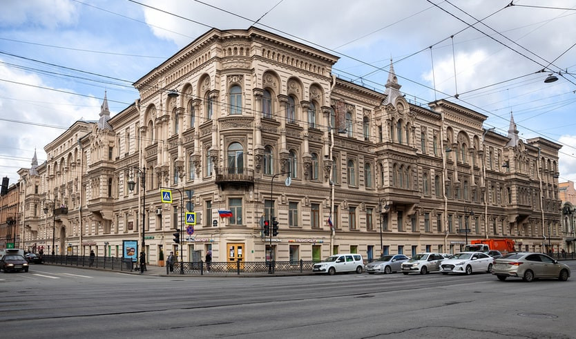 Доходный дом А. М. Тупикова – пешеходные экскурсии 950 рублей