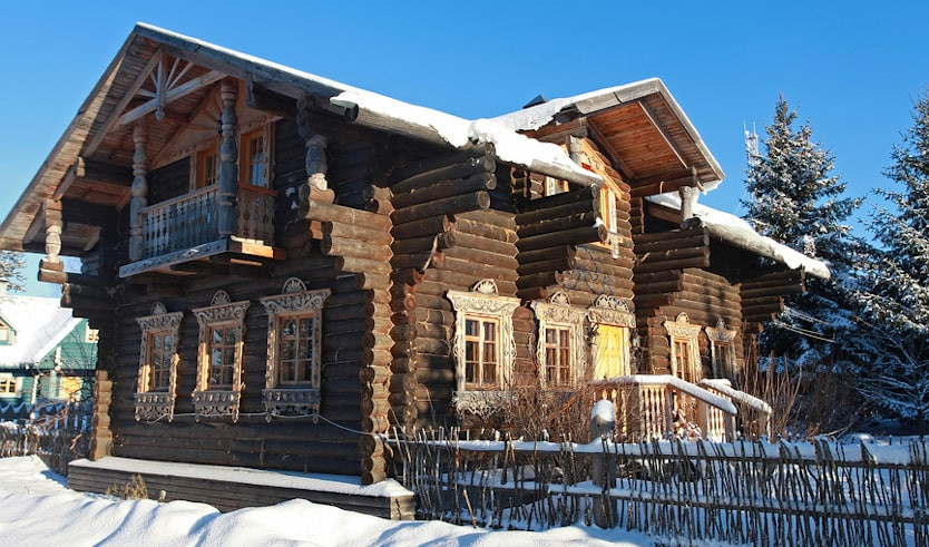 Новогодняя деревня Мандроги — автобусные экскурсии от 1300 руб.
