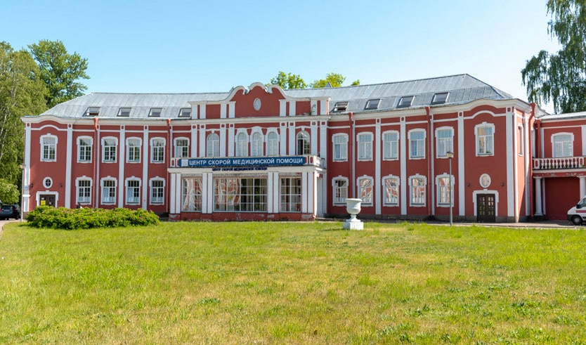 Больница Петра Великого (с посещением Храма святых апостолов Петра и Павла) – пешеходные экскурсии от 1000 рублей