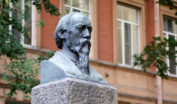 Некрасов в Петербурге (с посещением музея-квартиры Н. А. Некрасова) — автобусная экскурсия