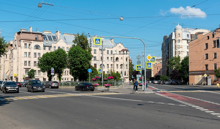 Где эта улица, где этот дом? – Пешеходные экскурсии