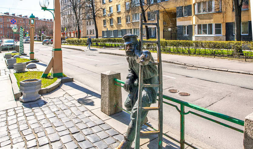 Памятник фонарщику — Экскурсии для организованных групп от 465 рублей