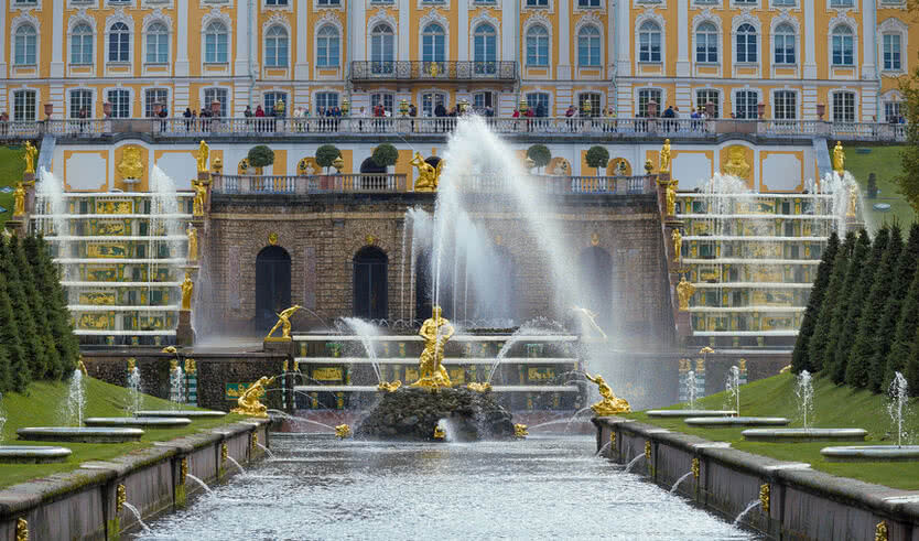 Фонтан «Самсон» — Экскурсии для школьников в Санкт-Петербурге от 160 рублей