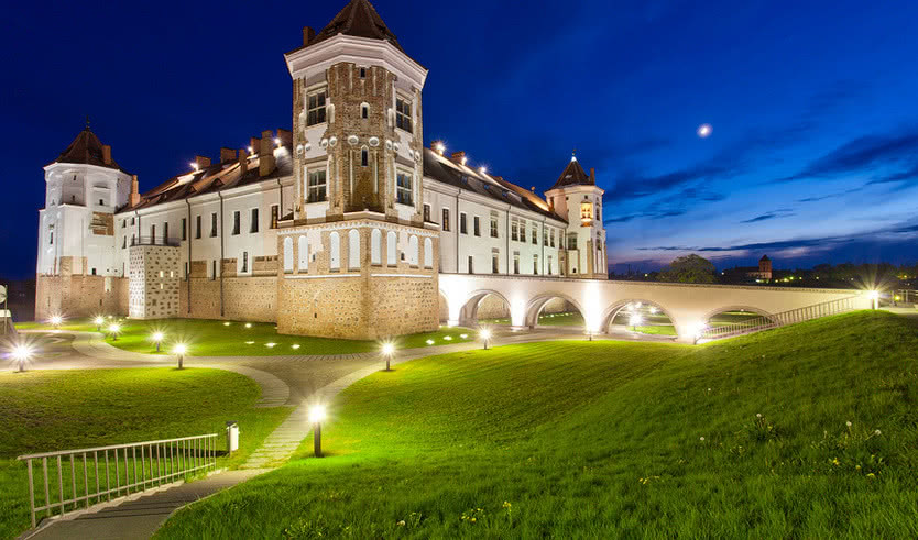 Мирский замок – туры и круизы из Петербурга от 48900 рублей