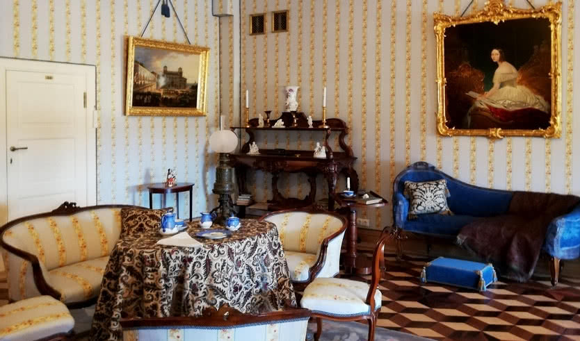 Петергоф и Ораниенбаум — Индивидуальные (VIP) экскурсии и туры от 5500 рублей