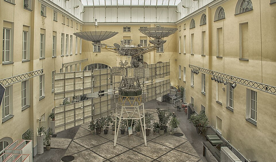 Атриум с экспозицией – дворцы и особняки от 1600 рублей