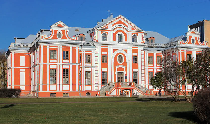 Здание Кикиных палат – экскурсии и программы для детей от 1900 рублей