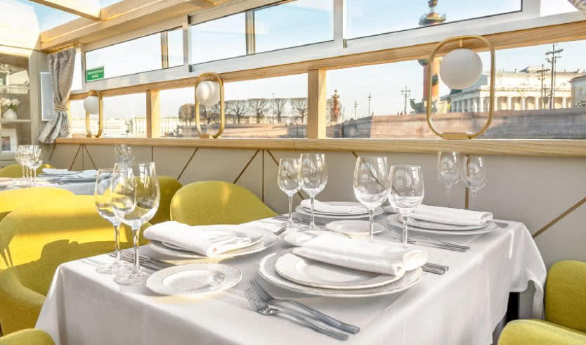 Аренда теплохода «Фицджеральд» – аренда теплохода от 9000 рублей