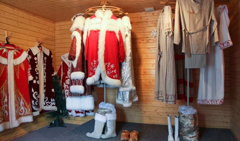 Гардеробная Деда Мороза – туры в Великий Устюг