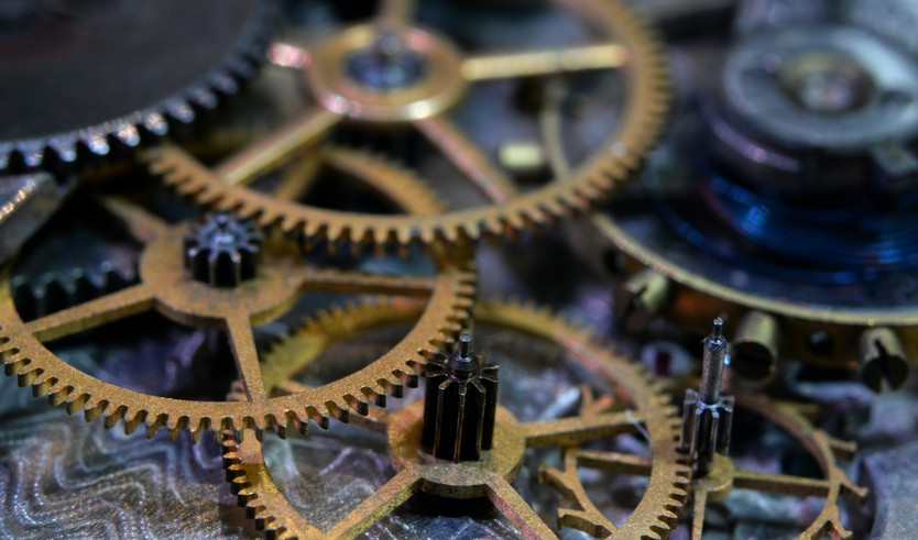 Часовые механизмы — Сборные экскурсии для школьников в Санкт-Петербурге
