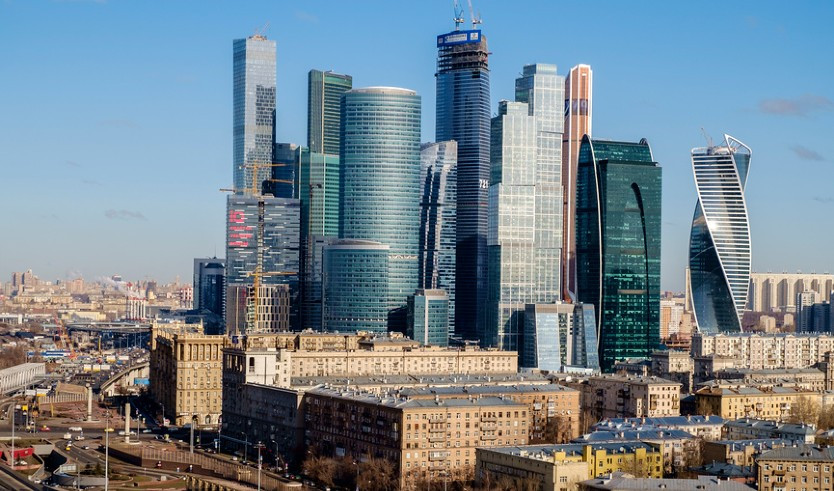 Вид на Кутузовский проспект и небоскрёбы «Москва-Сити» – туры в Москву от 10500 рублей