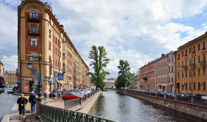 Демидов мост – пешеходные экскурсии от 1850 рублей