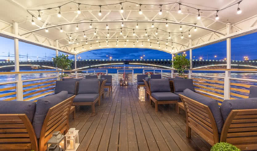 Теплоход «Амели» – аренда теплохода от 29000 рублей