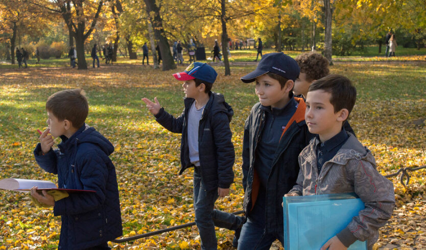 Игра-прогулка «Тайны золотого парка» – сборные экскурсии для школьников в Санкт-Петербурге