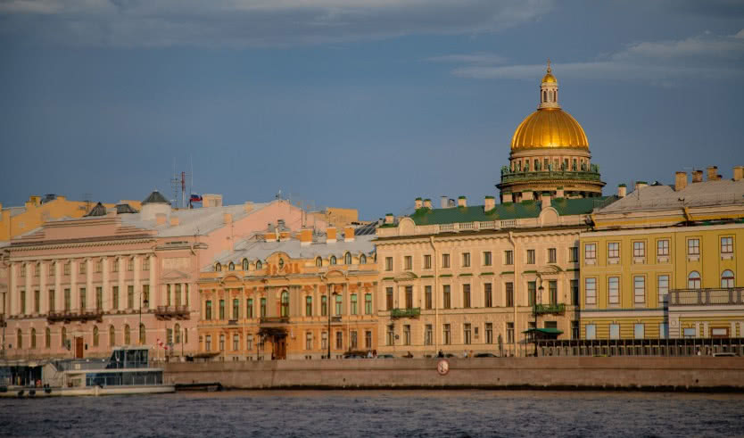 Санкт-Петербург – день за днем. От истории к истории – туры в Санкт-Петербург