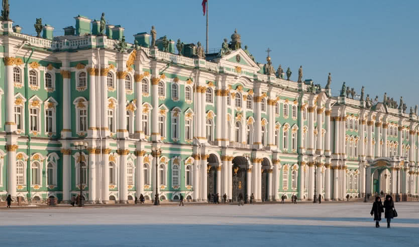 Дворцовая площадь. Зимний дворец – сборные туры в Санкт-Петербург от 34100 рублей