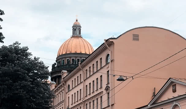 Вокруг Исаакиевской площади – пешеходные экскурсии для заказных групп от 290 рублей