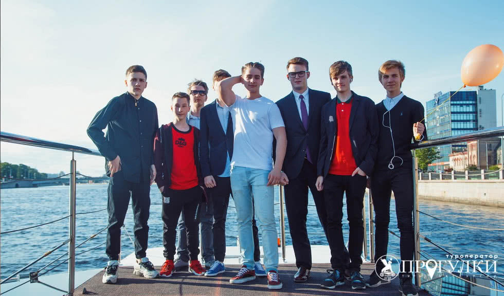 Выпускники — Выпускные вечера для 9 класса от 6800 руб.