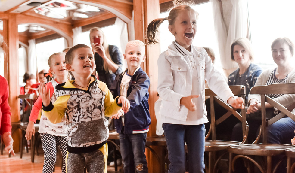 Врунгель-шоу на Неве – сборные экскурсии для школьников в Санкт-Петербурге