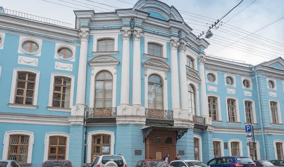 Дворец И. И. Шувалова — Дворцы и особняки