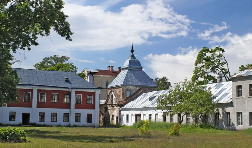 Двор Коневского монастыря – автобусные загородные от 4900 рублей