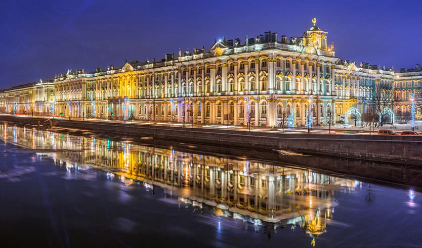 Рождественский Петербург с бокалом шампанского и подарками — автобусная экскурсия