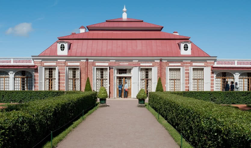 Дворцы, их тайны и творцы (7 дней, с понедельника) — Сборные туры в Санкт-Петербург