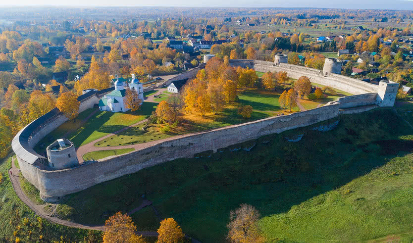 Псков, Изборск, Печоры (для школьных групп) – туры для школьников от 4700 рублей 