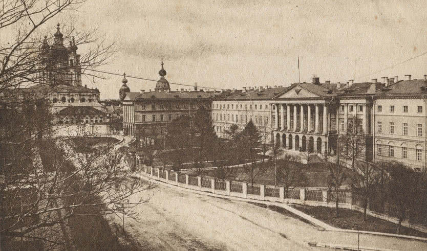 Смольный в Ленинграде — Экскурсии и программы для детей от 400 рублей