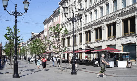 Модерн в квартале Конюшенных улиц – пешеходные экскурсии от 1200 рублей