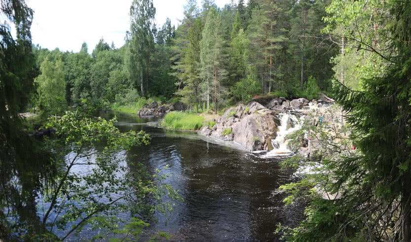 Места Силы и мир водопадов — туры в Карелию