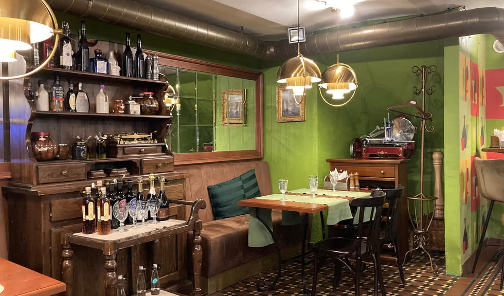 Елисеевский магазин - главная витрина Невского проспекта (экскурсия для групп) – фото №2 – Прогулки