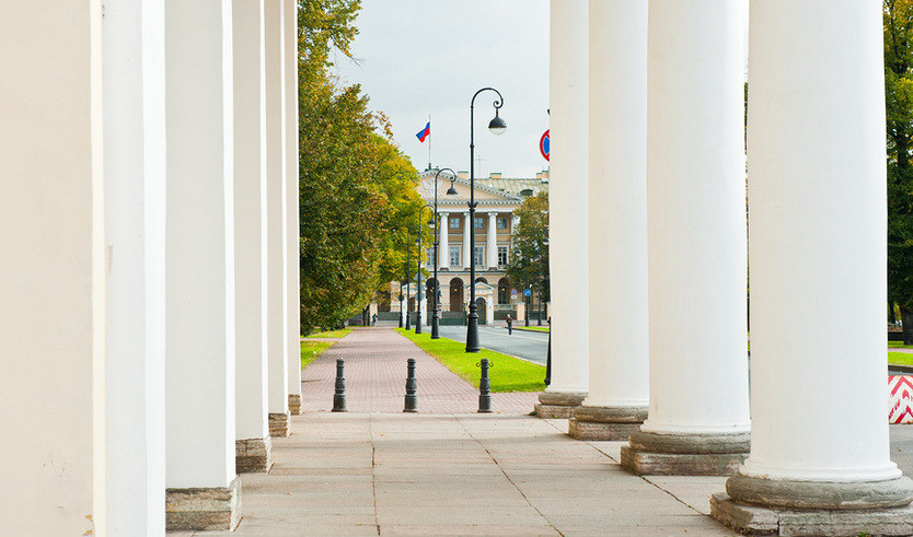 Смольный - эра милосердия — Музеи