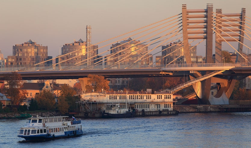 Мост Бетанкура – водные обзорные от 1800 рублей