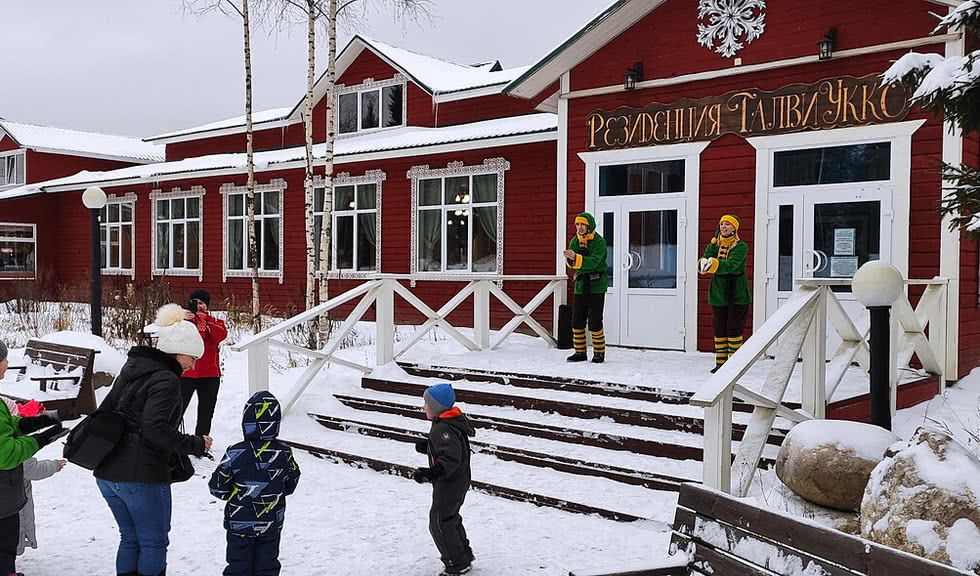 Вотчина Талви Укко: терем и сказочные герои встречают гостей – новогодние туры в Карелию от 35400 рублей