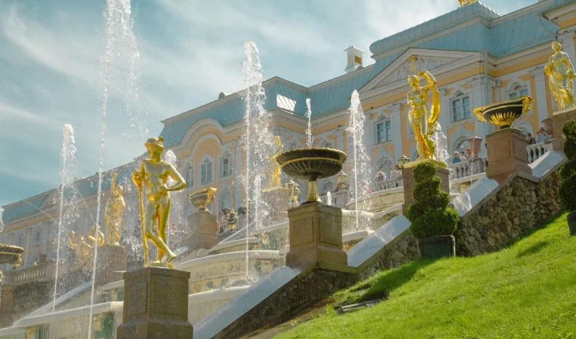 Петергоф на метеоре — экскурсия для заказных групп от 27800 рублей